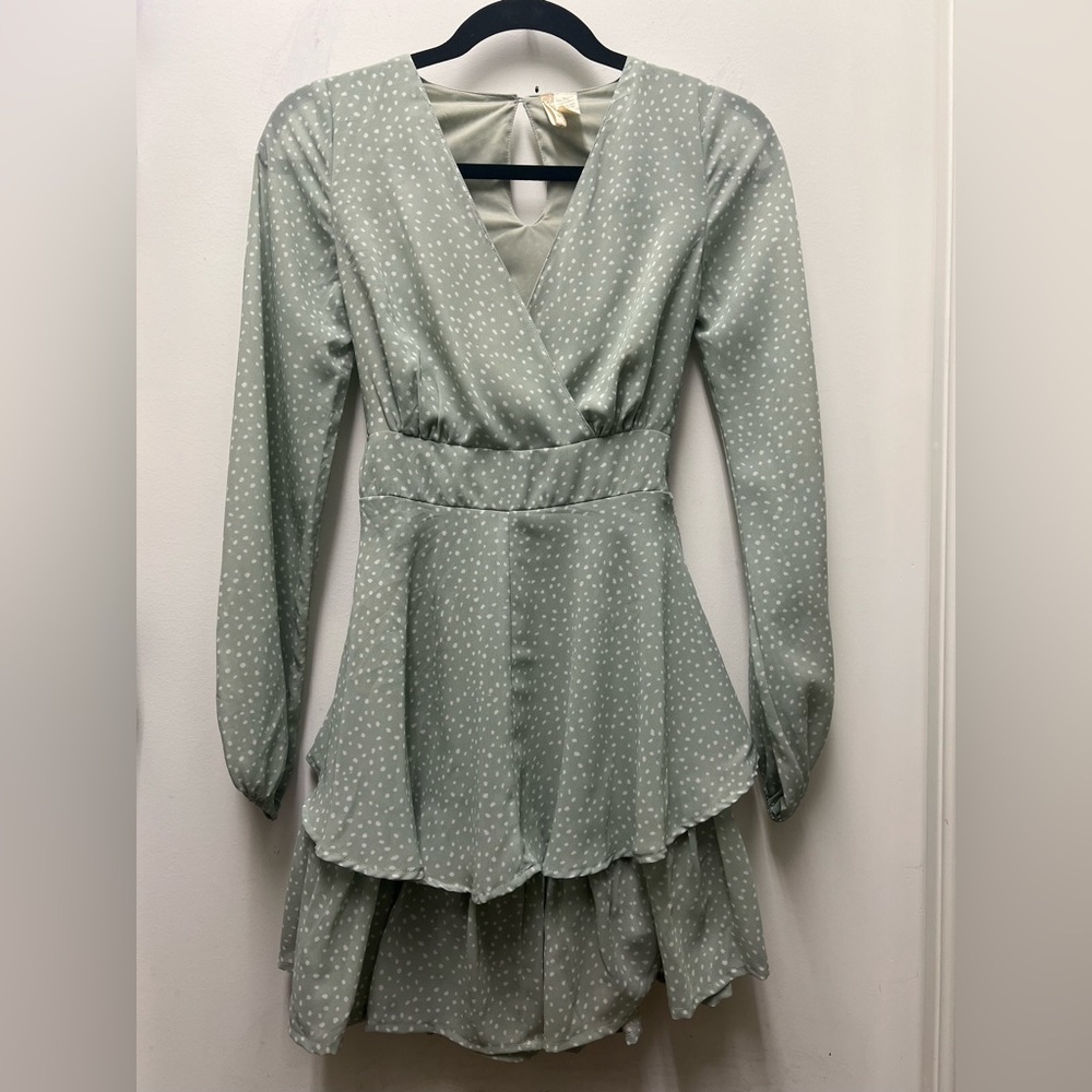 Japna Sage Green Tiered V-neck Long Sleeve mini Dress with White Dots szS